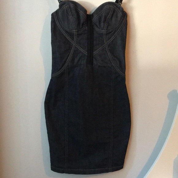 Sexy Guess Jean Dress - Picture 1 of 8